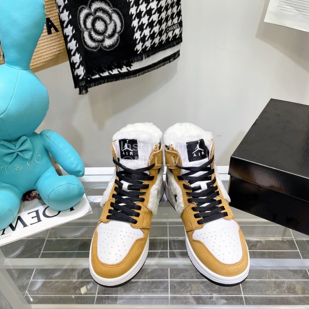 Air Jordan 1 Midlight Bone Wool High Top Sneakers For Women Brown