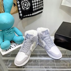 Air Jordan 1 Midlight Bone Wool High Top Sneakers For Women Gray