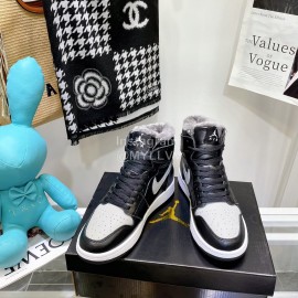 Air Jordan 1 Midlight Bone Wool High Top Sneakers For Women Black