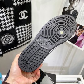 Air Jordan 1 Midlight Bone Wool High Top Sneakers For Women Black