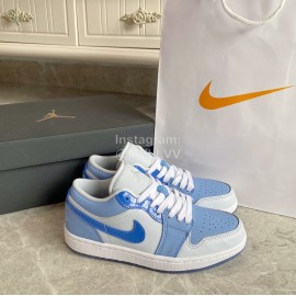 Nike Air Jordan 1 Lace Up Sneakers For Men And Women Blue