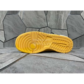 Off White Futura Sb Dunk Sneakers For Men And Women Yellow