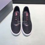 Prada Fashion Cowhide Nylon Casual Sneakers For Men Black