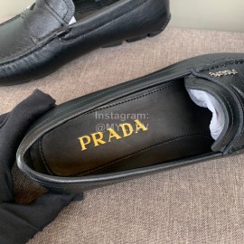 Prada Calf Leather Business Casual Shoes For Men Black