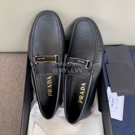 Prada Black Calf Leather Business Casual Shoes For Men 