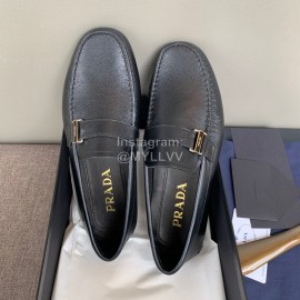 Prada Calf Leather Business Casual Shoes Black For Men 