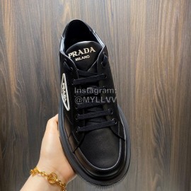 Prada Calf Leather Thick Soled Macro Sneakers For Men Black