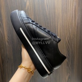 Prada Calf Leather Thick Soled Macro Sneakers For Men Black