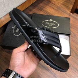Prada Fashion Cowhide Flip Flops For Men Black