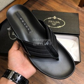 Prada Fashion Cowhide Flip Flops For Men Black