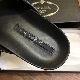 Prada Fashion Cowhide Flip Flops For Men Black