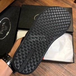 Prada Fashion Cowhide Sandals For Men Black