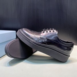 Prada Carved Calf Leather Lace Up Shoes For Men Black