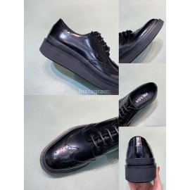 Prada Carved Calf Leather Lace Up Shoes For Men Black