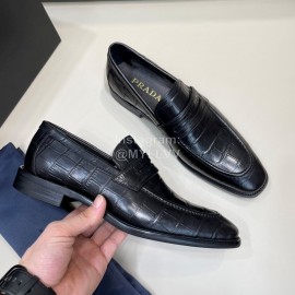 Prada Crocodile Pattern Leather Casual Loafers For Men Black