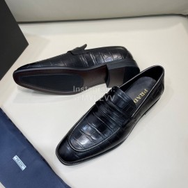 Prada Crocodile Pattern Leather Casual Loafers For Men Black