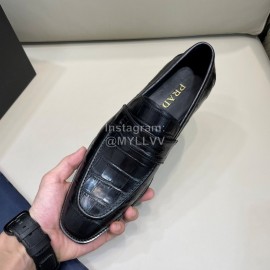 Prada Crocodile Pattern Leather Casual Loafers For Men Black