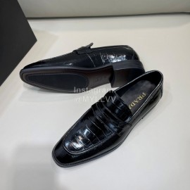 Prada Crocodile Pattern Leather Casual Loafers For Men
