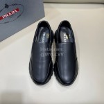 Prada Classic Cowhide Casual Sneakers For Men Black