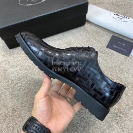 Prada Cowhide Lace Up Casual Shoes For Men Black