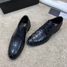 Prada Cowhide Lace Up Casual Shoes For Men Black