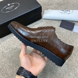 Prada Cowhide Lace Up Casual Shoes For Men Brown