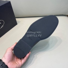 Prada Cowhide Lace Up Casual Business Shoes For Men Black