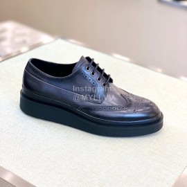 Prada Carved Cowhide Lace Up Casual Shoes For Men Gray