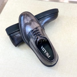 Prada Carved Cowhide Lace Up Casual Shoes For Men Gray