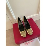 Roger Vivier Classic Square Head Sheepskin High Heels For Women Khaki
