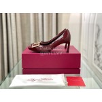 Roger Vivier Classic Square Button Patent Sheepskin High Heels Wine Red