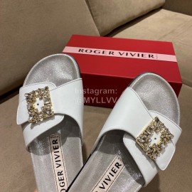Roger Vivier Fashion Spring Summer Diamond Buttons Button Slippers White