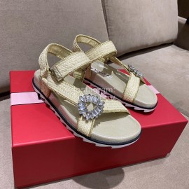 Roger Vivier Fashion Spring Summer Diamond Buttons Button Sandals Beige