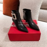 Roger Vivier Fashion Square Button Pointed Short Boots For Women Black