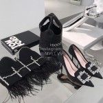 Roger Vivier Autumn Billing Billing Diamond Button Pointed High Heels Black