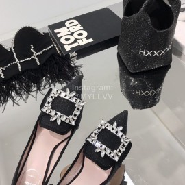 Roger Vivier Autumn Billing Billing Diamond Button Pointed High Heels Black