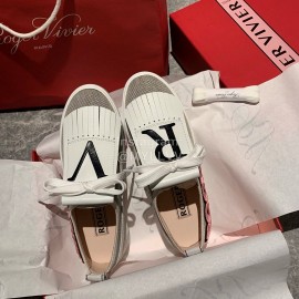 Roger Vivier New Tassel Casual Shoes For Women Gray