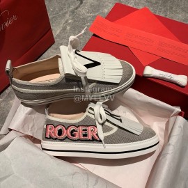 Roger Vivier New Tassel Casual Shoes For Women Gray