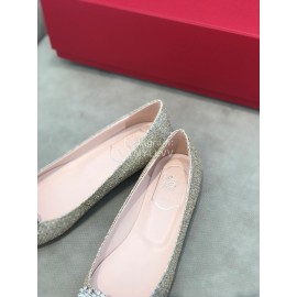 Roger Vivier Spring Summer Crystal Buckle Sheepskin Pointed Flat Heels