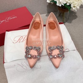 Roger Vivier Fashion Silk Classic Flower Buckle Pointed Shoes For Women Pink