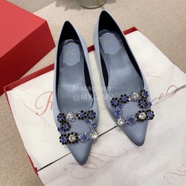 Roger Vivier Fashion Silk Classic Flower Buckle Pointed Shoes For Women Blue