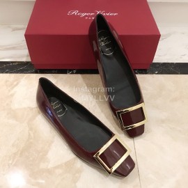 Roger Vivier Fashion Patent Leather Square Flat Heels For Women Wine Red