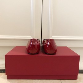 Roger Vivier Fashion Patent Leather Square Flat Heels For Women Red