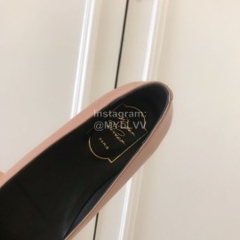 Roger Vivier New Patent Leather Square Flat Heels For Women