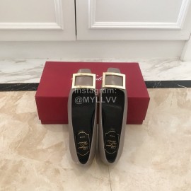 Roger Vivier Fashion Patent Leather Square Flat Heels For Women