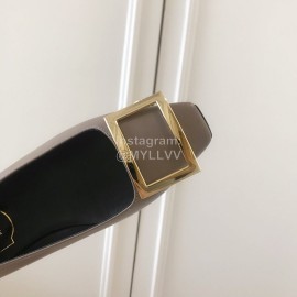 Roger Vivier Fashion Patent Leather Square Flat Heels For Women