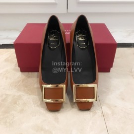 Roger Vivier Fashion Patent Leather Square Flat Heels For Women Brown