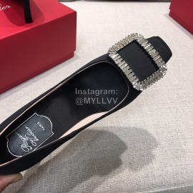 Roger Vivier New Fall Silk Square Diamond Buckle High Heels Black