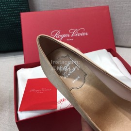 Roger Vivier New Fall Silk Square Diamond Buckle High Heels Khaki