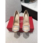 Roger Vivier New Fall Silk Square Diamond Buckle High Heels Apricot